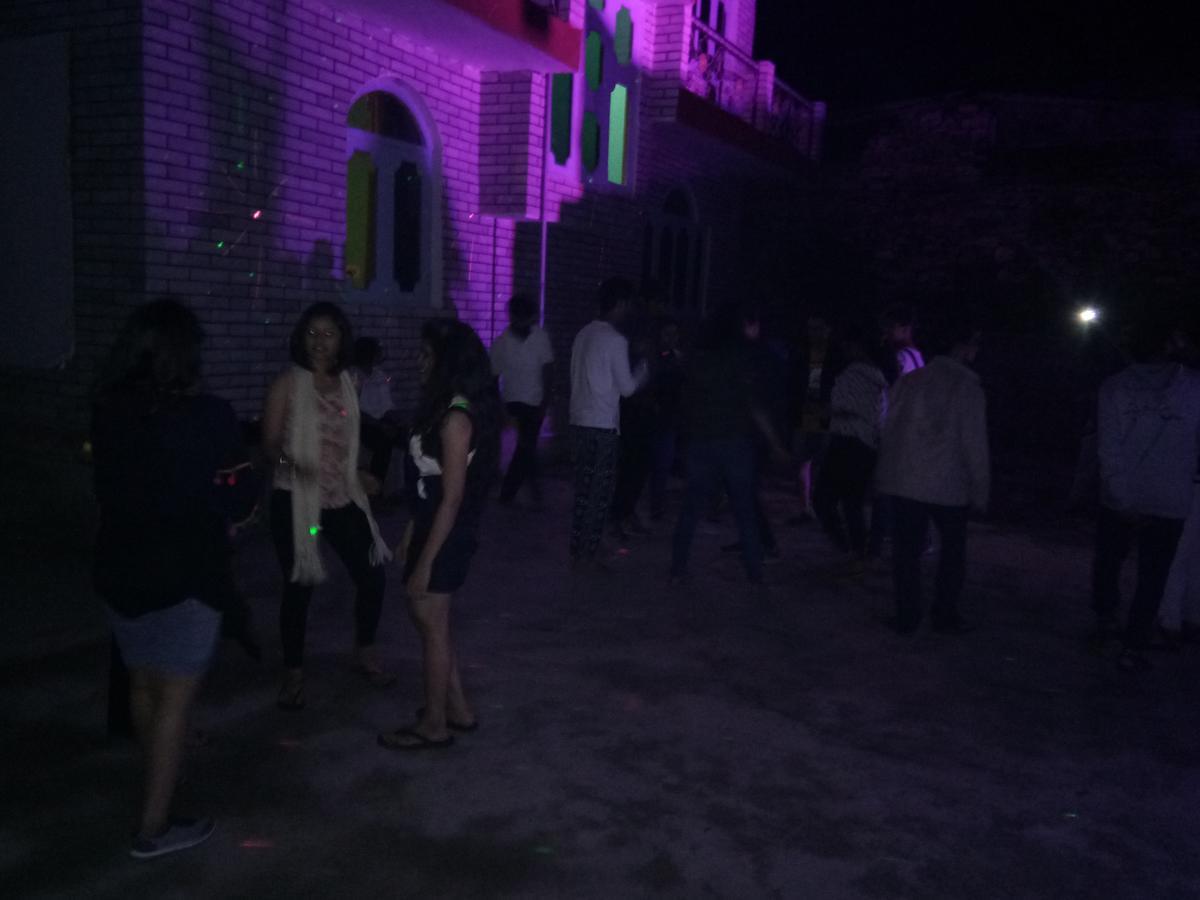 كاسول Moksha Hotel المظهر الخارجي الصورة